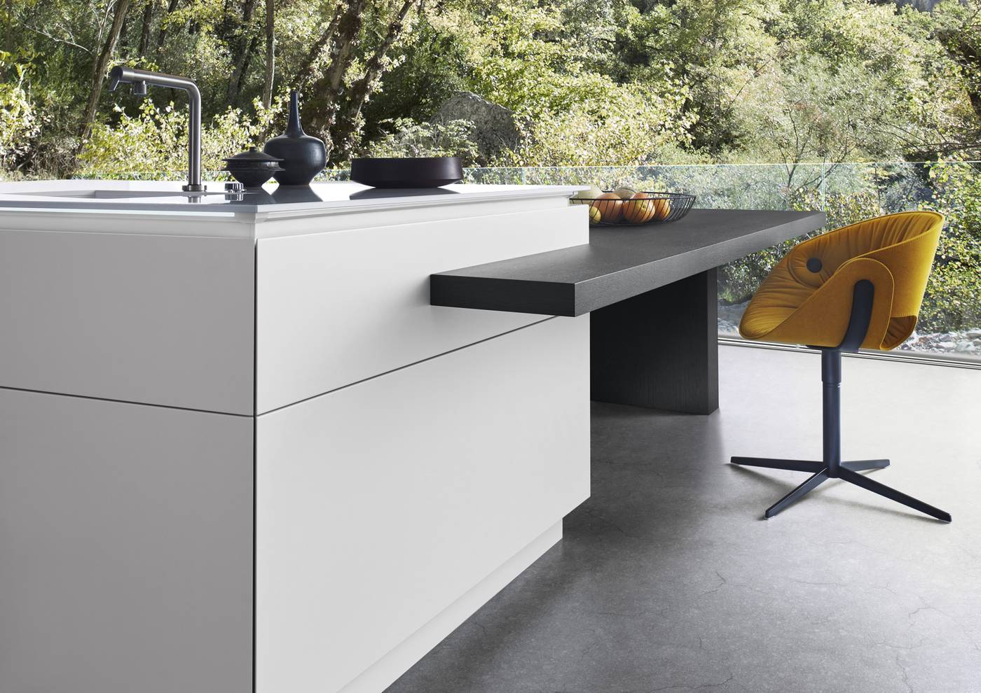 Leicht Design Inselküche Weiß Insel mit Ansetztisch
