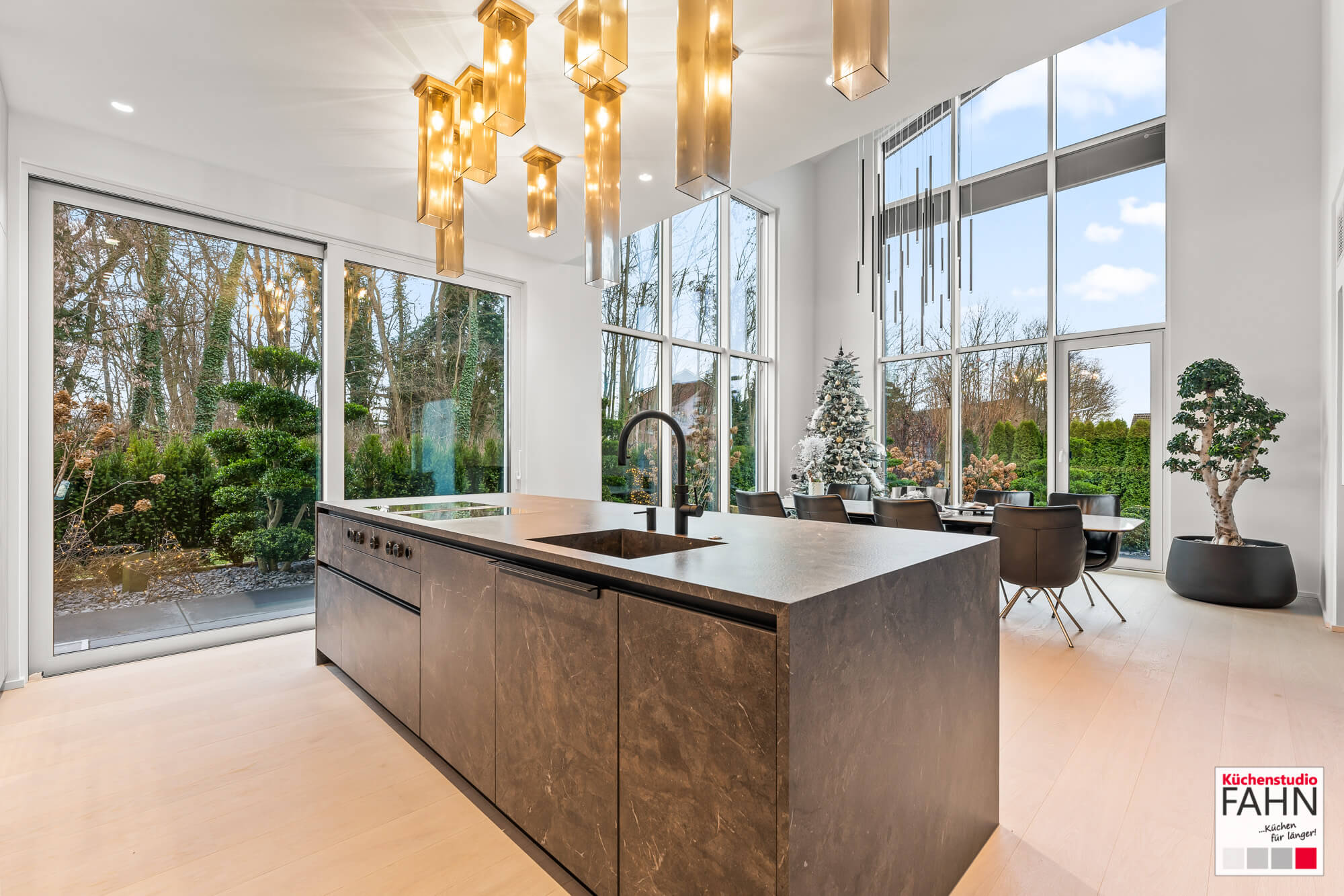 Leicht Design Inselküche Synthia Insel gesamt
