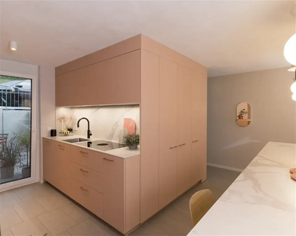 Leicht Design Küche Rosa mit Keramikarbeitsplatte Keramik in der Küche